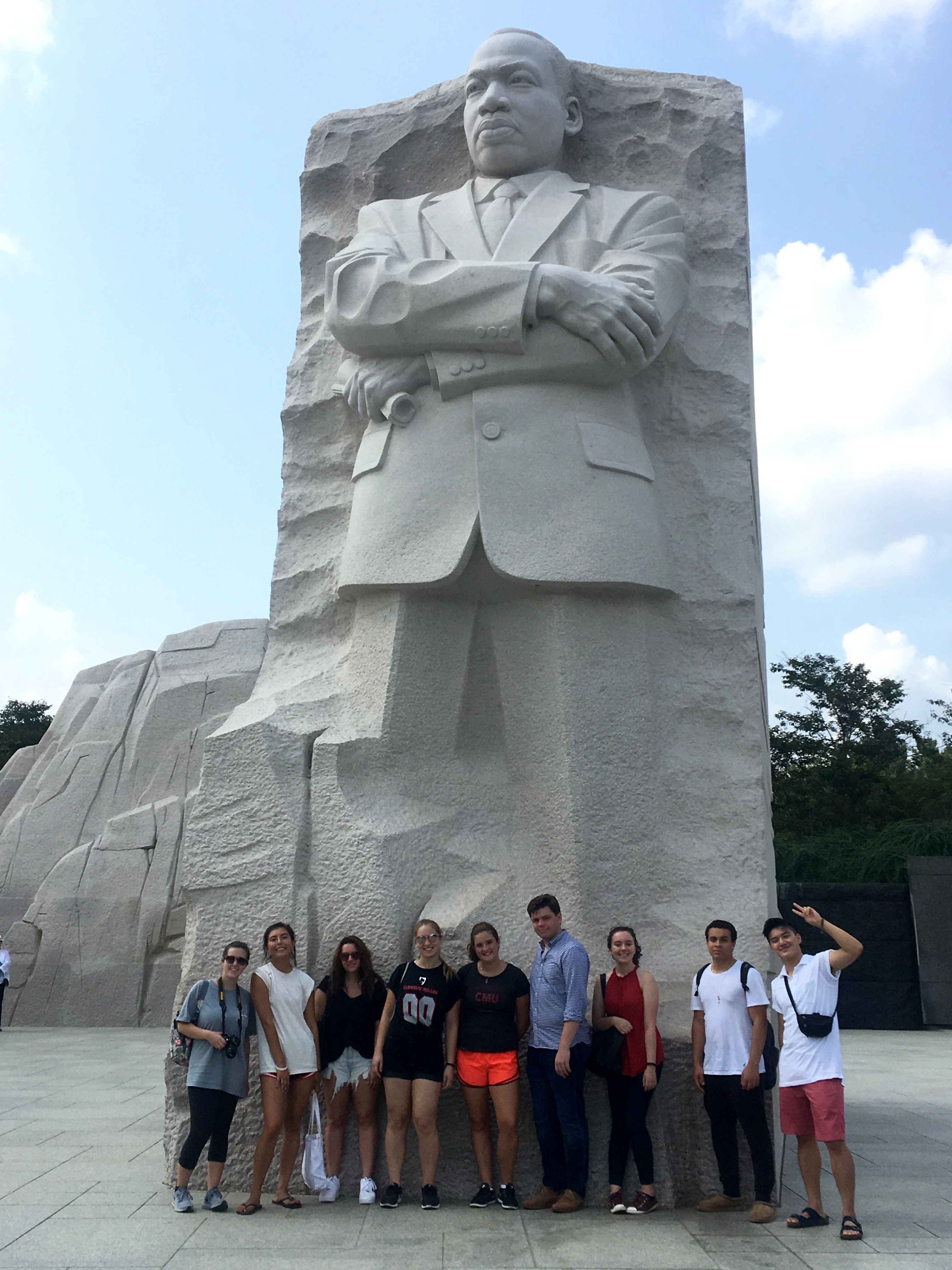 Students visit the MLK Memorial as part of a tour of the National Mall